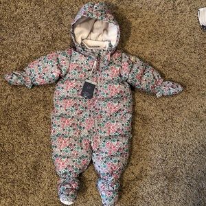 Baby Gap snowsuit - Girls 0-6 mo